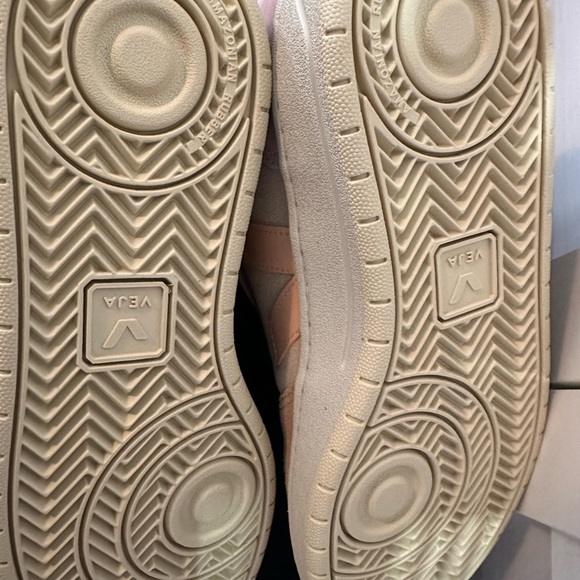 🆕Veja V-15 Suede High-Top Sneakers Size 7 - Picture 7 of 11